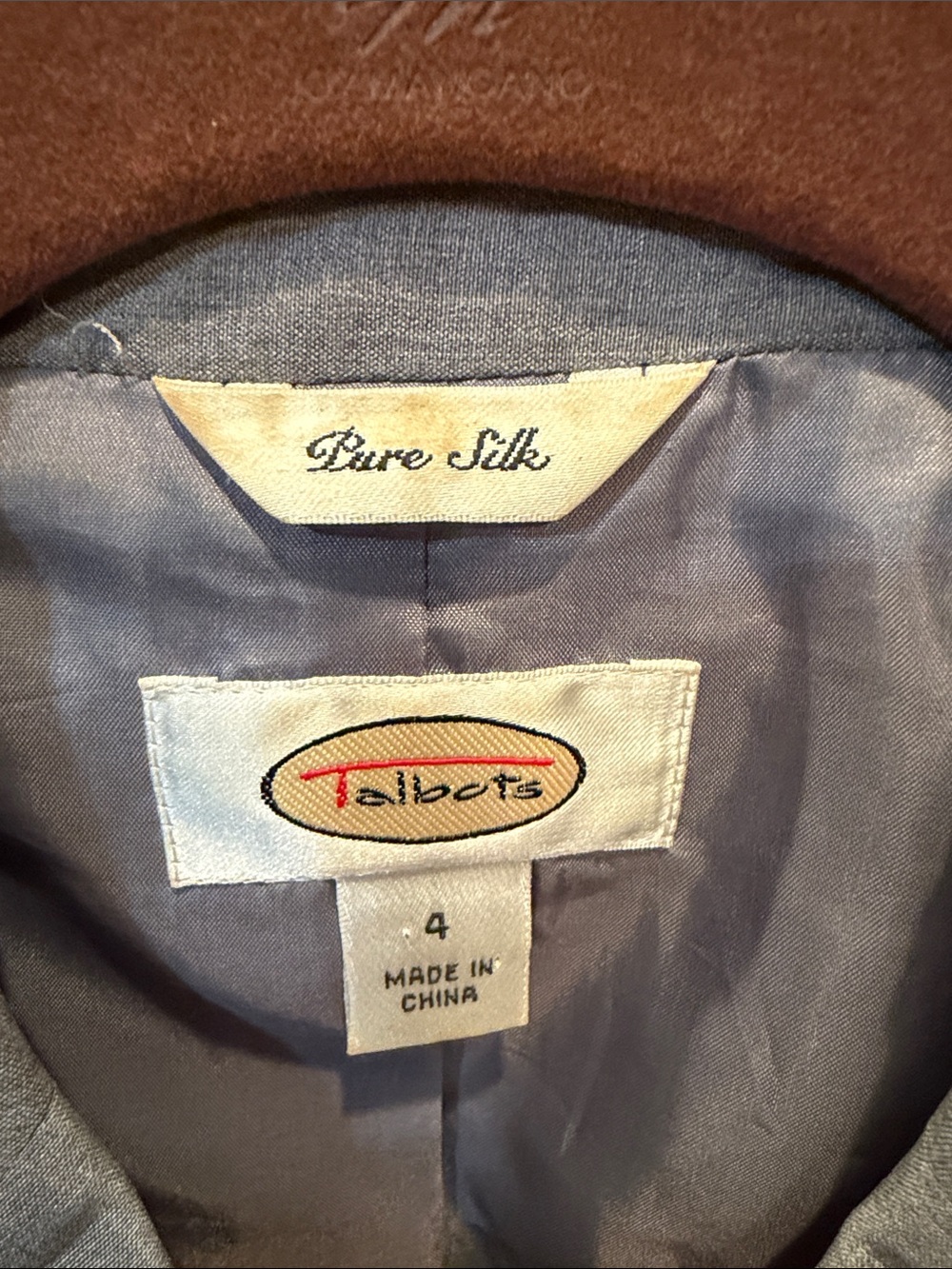 Talbots Light Gray Women's Tailored 100% Silk Blazer size 4 - Picture 2 of 5